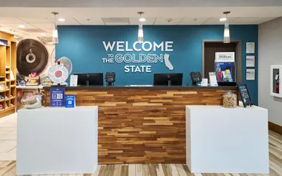 Photo 2 - Hampton Inn & Suites Salinas