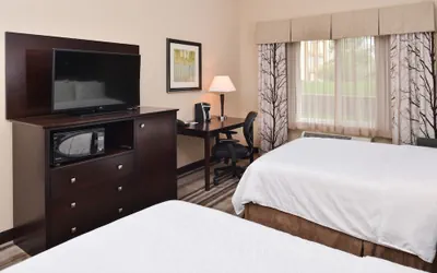 Photo 5 - Holiday Inn Express & Suites Emporia Northwest by IHG