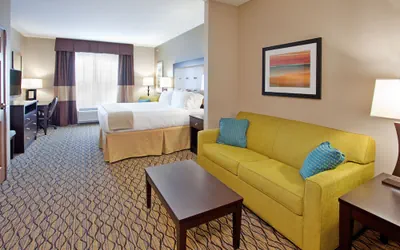 Photo 3 - Holiday Inn Express Hotel & Suites St. Joseph by IHG