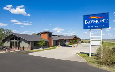Photo 2 - Baymont by Wyndham Oacoma