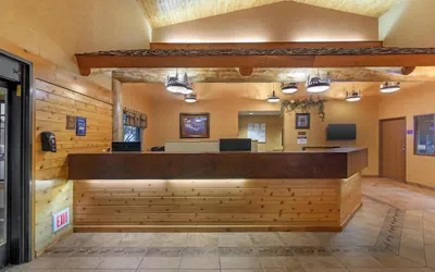 Photo 4 - Best Western Plus Kelly Inn & Suites