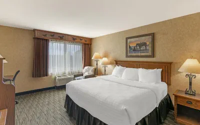 Photo 5 - Best Western Plus Kelly Inn & Suites