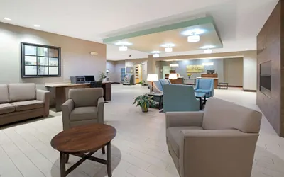 Photo 4 - La Quinta Inn & Suites by Wyndham Bellingham