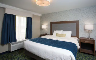 Photo 5 - Best Western Plus Portsmouth Hotel & Suites