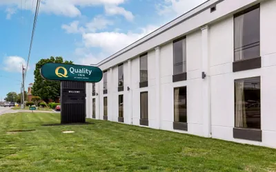 Photo 2 - Quality Inn - Roxboro South