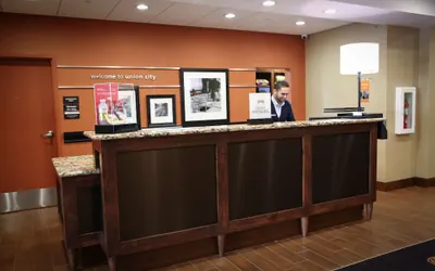 Photo 4 - Hampton Inn Union City