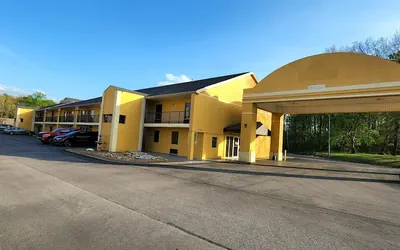 Days Inn by Wyndham Scottsboro AL