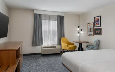 Photo 4 - Hampton Inn Detroit/Southgate