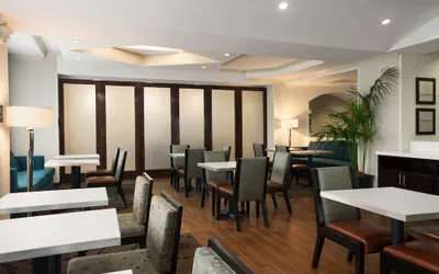 Photo 3 - Hampton Inn Los Angeles Int'l Airport/Hawthorne
