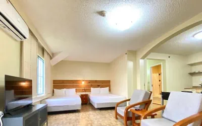 Photo 4 - Garden Villa Hotel
