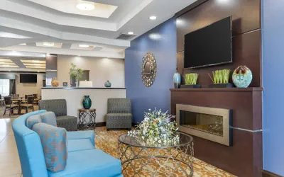 Photo 4 - Best Western Plus Longhorn Inn & Suites