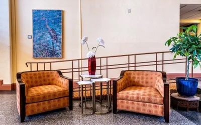 Photo 4 - Murray Hotel