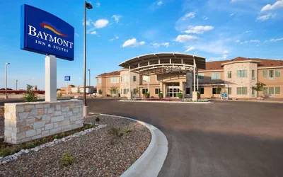 Photo 2 - Baymont by Wyndham Hobbs