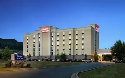 Photo 2 - Hampton Inn & Suites Adairsville-Calhoun Area