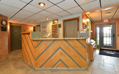 Photo 2 - Rocker Inn