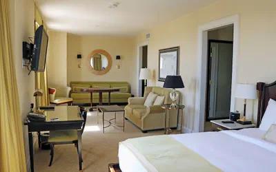 Photo 5 - Hotel Settles