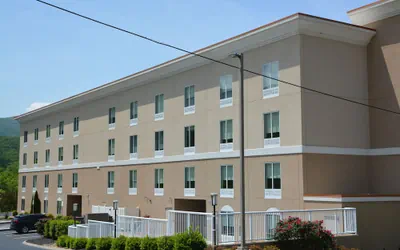Holiday Inn Express & Suites, Caryville by IHG