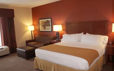 Photo 4 - Holiday Inn Express Hotel & Suites Paducah West by IHG