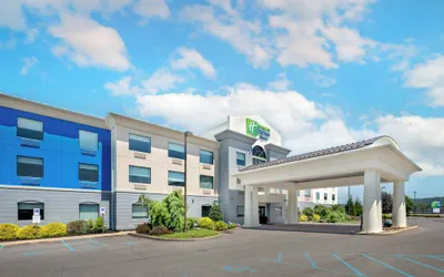 Photo 2 - Holiday Inn Express Hotel & Suites Selinsgrove by IHG