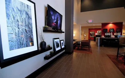 Photo 4 - Hampton Inn & Suites Grand Forks