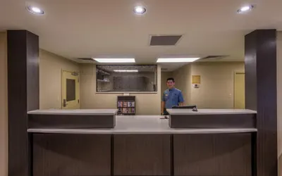 Photo 3 - Candlewood Suites Midwest City by IHG