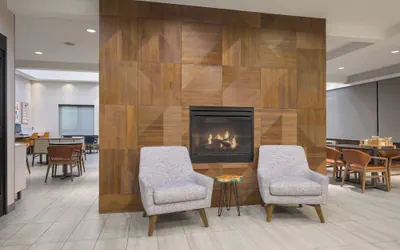 Photo 3 - Holiday Inn Express Hotel & Suites Belgrade by IHG