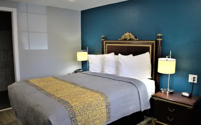 Photo 3 - HavenPointe Inn & Suites