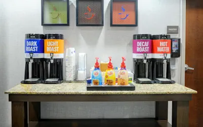 Photo 2 - Hampton Inn Crystal River, FL