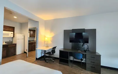 Photo 2 - Days Inn & Suites by Wyndham Gonzales TX
