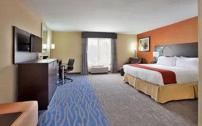 Photo 3 - Holiday Inn Express & Suites St Louis Airport by IHG