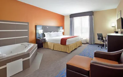 Photo 5 - Holiday Inn Express & Suites St Louis Airport by IHG