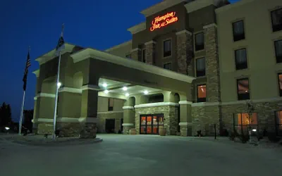 Photo 2 - Hampton Inn & Suites Jamestown, ND