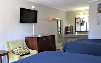 Photo 5 - Eastern Shore Motel