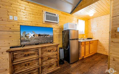 Photo 4 - Horseshoe Lodges Cabins & RV Park
