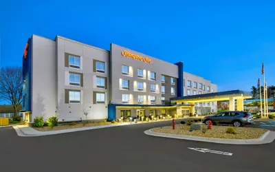 Photo 2 - Hampton Inn by Hilton Abingdon
