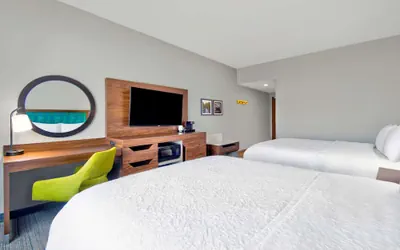 Photo 3 - Hampton Inn by Hilton Abingdon
