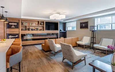 Photo 4 - Comfort Inn JFK Airport