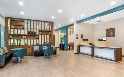 Photo 4 - Comfort Inn Miramar Beach-Destin