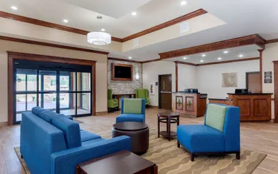 Photo 4 - Comfort Suites West Monroe near Ike Hamilton Expo Center