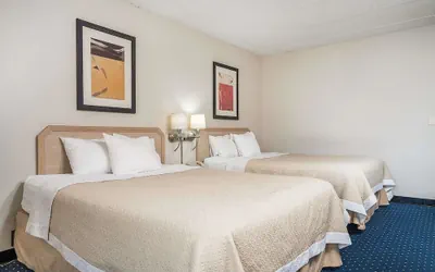 Photo 4 - Blue Way Inn La crosse Extended Stay