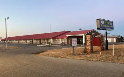 Photo 2 - HiWay Inn Express Elk City Route 66