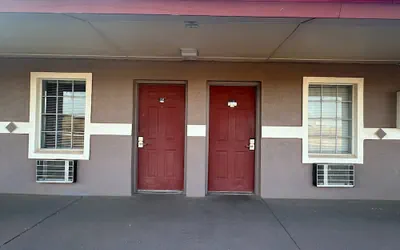 HiWay Inn Express Elk City Route 66