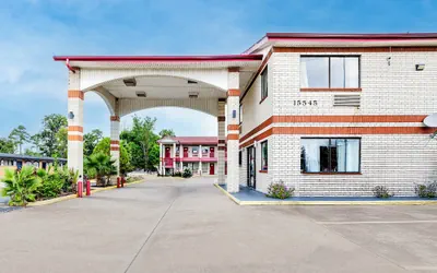 Photo 2 - Hotel O Luxury Inn Channelview Baytown I-10