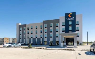 Photo 2 - Comfort Inn & Suites Balch Springs - SE Dallas