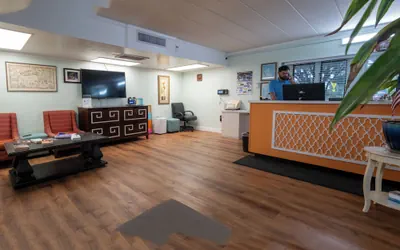 Photo 2 - Heart of Manteo Motor Lodge
