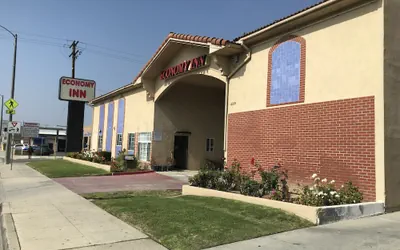 Photo 2 - Economy Inn LAX