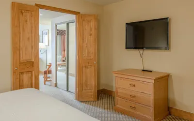 Photo 5 - Grand Lodge Condo In The Heart Of Mt Crested Butte 1 Bedroom Condo - No Cleaning Fee! by RedAwning
