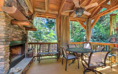 Photo 5 - Black Bear Lodge by Jackson Mountain Rentals