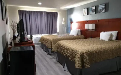 Photo 5 - Bel Air Motor Hotel