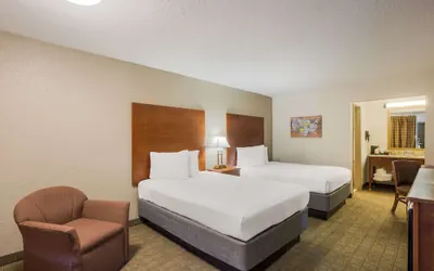 Photo 2 - Econo Lodge Vidalia
